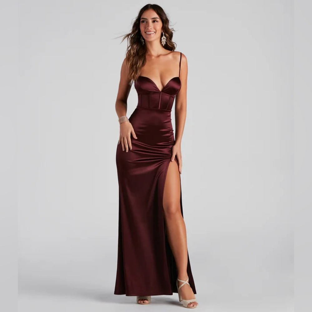 Nora High-Slit Mermaid Dress